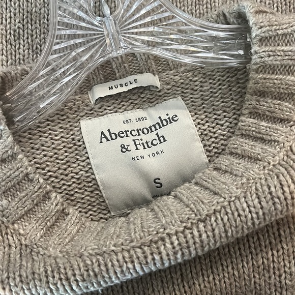 Abercrombie Muscle Sweater - Picture 6 of 7